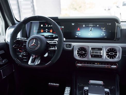 Used 2025 Mercedes-Benz G 63 AMG 4MATIC image 55