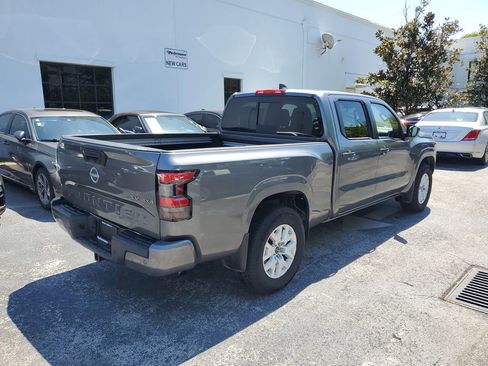 Used 2024 Nissan Frontier SV w/ Technology Package image 6