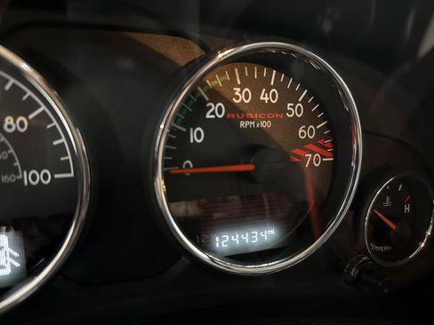 Used 2017 Jeep Wrangler Unlimited Rubicon image 7