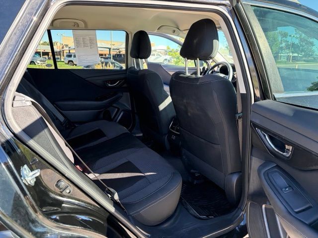 Used 2024 Subaru Outback Premium AWD/4WD image 18