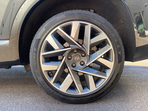 Used 2023 Hyundai Santa Fe Calligraphy image 32