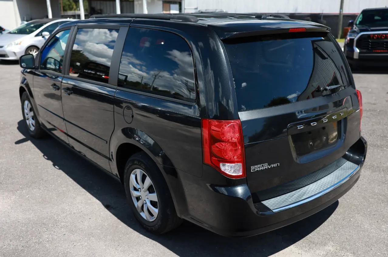 Used 2011 Dodge Grand Caravan Express FWD image 5