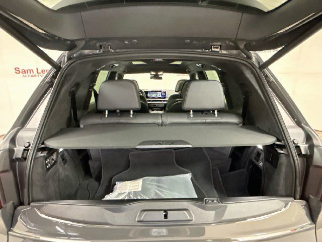 Used 2025 BMW X7 xDrive40i w/ M Sport Package AWD/4WD image 27