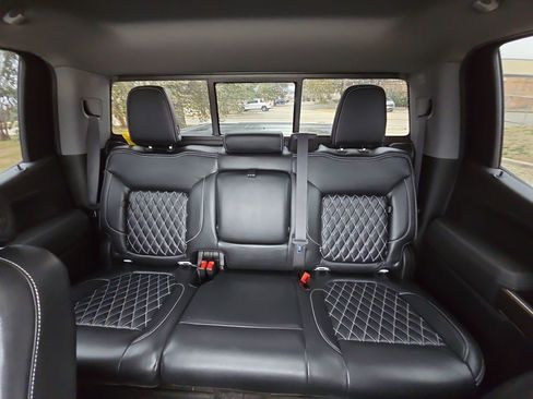 Used 2020 Chevrolet Silverado 1500 RST image 22