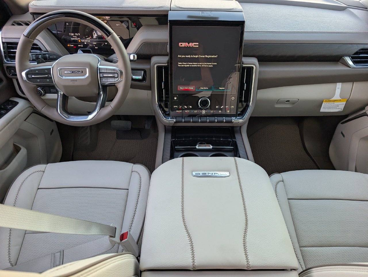 New 2027 GMC Yukon Denali w/ Advanced Technology Package AWD/4WD image 8