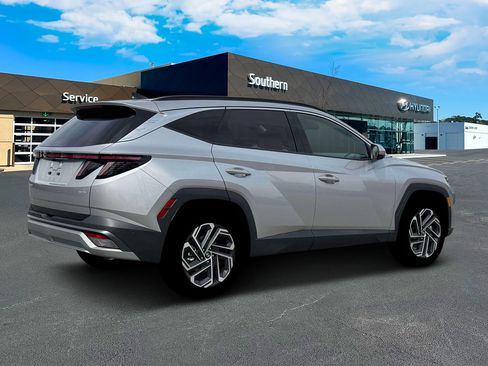 New 2026 Hyundai Tucson Limited AWD/4WD image 9
