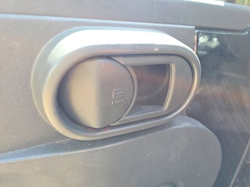Used 2008 Jeep Wrangler Unlimited X AWD/4WD image 14