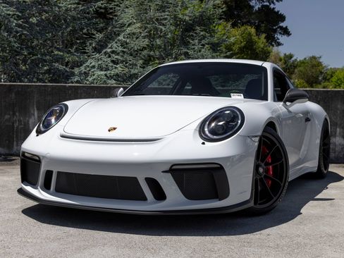 Certified 2018 Porsche 911 GT3 RWD image 7