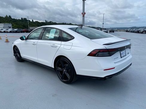 Used 2025 Honda Accord Sport image 6