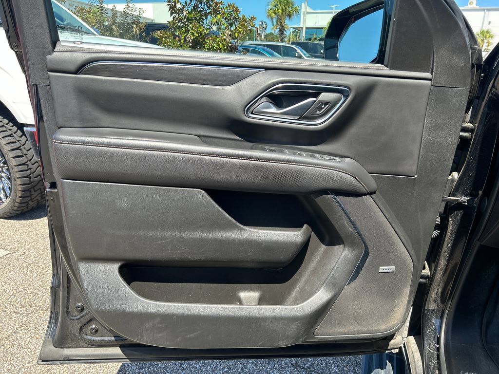 Used 2022 GMC Yukon AT4 w/ AT4 Premium Plus Package AWD/4WD image 7