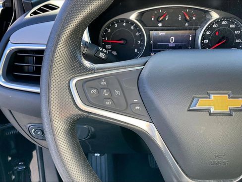 Used 2022 Chevrolet Equinox LS w/ LS Convenience Package image 19