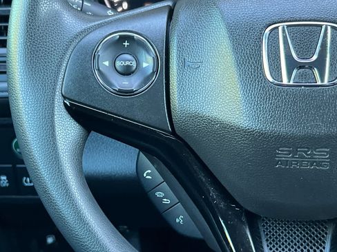 Used 2018 Honda HR-V LX image 24