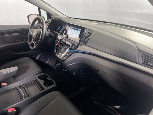 Used 2023 Honda Odyssey Touring image 31