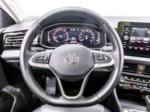 Used 2025 Volkswagen Jetta SEL FWD image 22