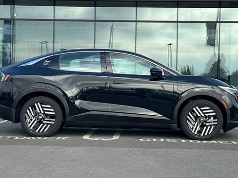 New 2026 Nissan Leaf SV+ w/ Floor Mat Package (SV+) image 3