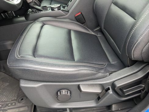 Used 2025 Ford Bronco Badlands image 21