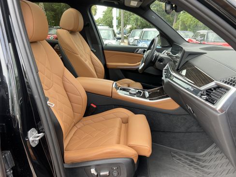 Used 2024 BMW X5 xDrive40i w/ Premium Package AWD/4WD image 33