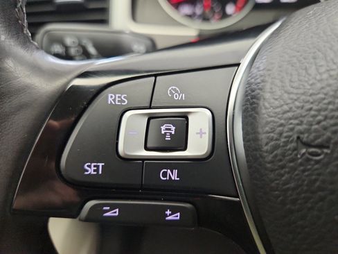 Used 2018 Volkswagen Atlas SE image 13