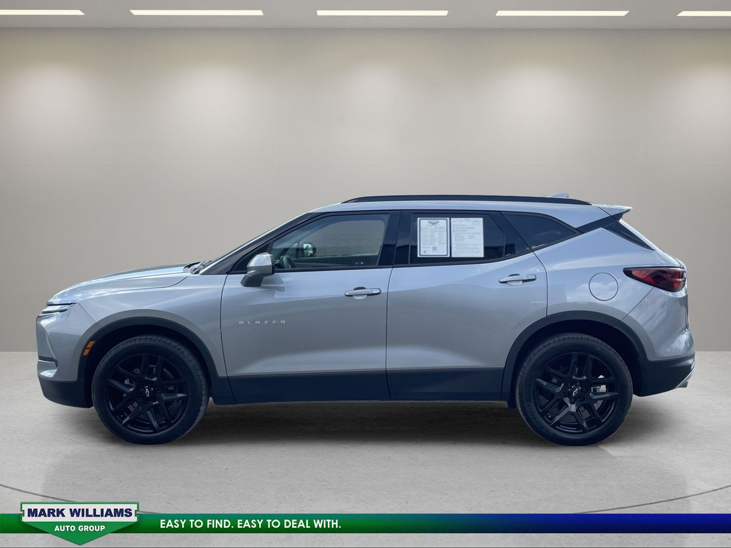 Used 2024 Chevrolet Blazer LT w/ Convenience Package FWD image 3