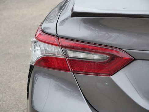 Used 2024 Toyota Camry XSE FWD image 9