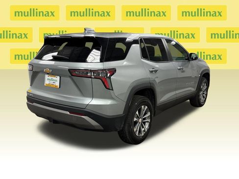 Used 2026 Chevrolet Equinox LT FWD image 19