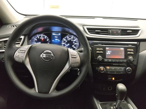 Used 2016 Nissan Rogue S FWD image 22