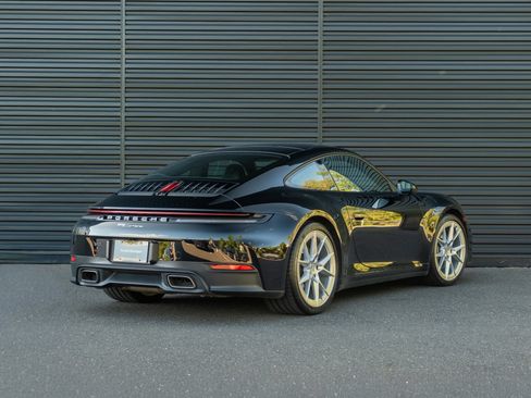 Certified 2025 Porsche 911 Carrera RWD image 8