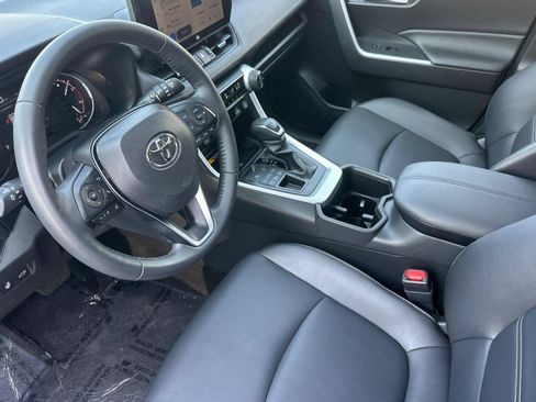 Used 2025 Toyota RAV4 XLE Premium w/ Weather Package AWD/4WD image 4