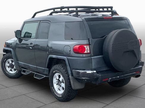 Used 2010 Toyota FJ Cruiser 2WD w/ TRD Sport Pkg image 10