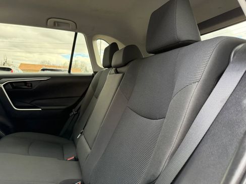 Used 2020 Toyota RAV4 LE w/ Carpet Mat Package FWD image 22