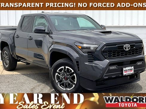 New 2025 Toyota Tacoma TRD Sport image 1