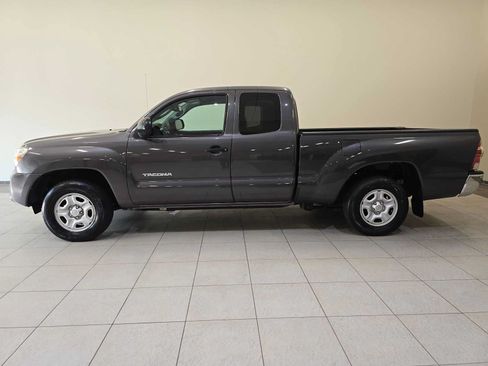 Used 2012 Toyota Tacoma 2WD Access Cab w/ SR5 Pkg image 3