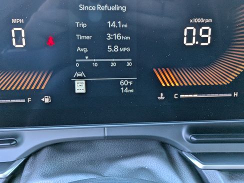 New 2026 Kia Carnival EX image 32