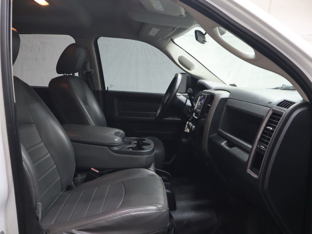 Used 2016 RAM 2500 Tradesman RWD image 9