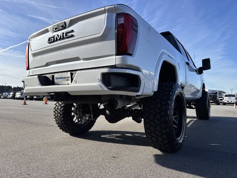 Used 2025 GMC Sierra 2500 Denali w/ Denali Reserve Package image 10