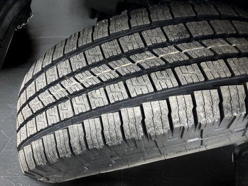 Used 2024 Ford F150 XLT w/ Equipment Group 302A MID image 40