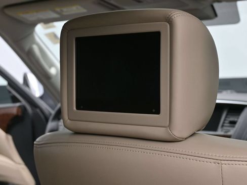 Used 2020 Nissan Armada Platinum w/ Captain's Chairs Package AWD/4WD image 41