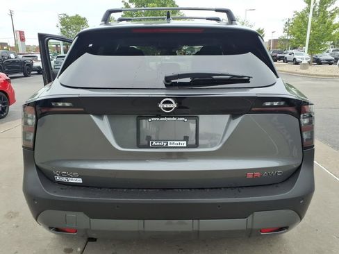New 2026 Nissan Kicks SR w/ Cold Weather Package AWD/4WD image 10