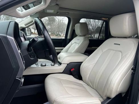 Used 2020 Ford Expedition Platinum AWD/4WD image 13
