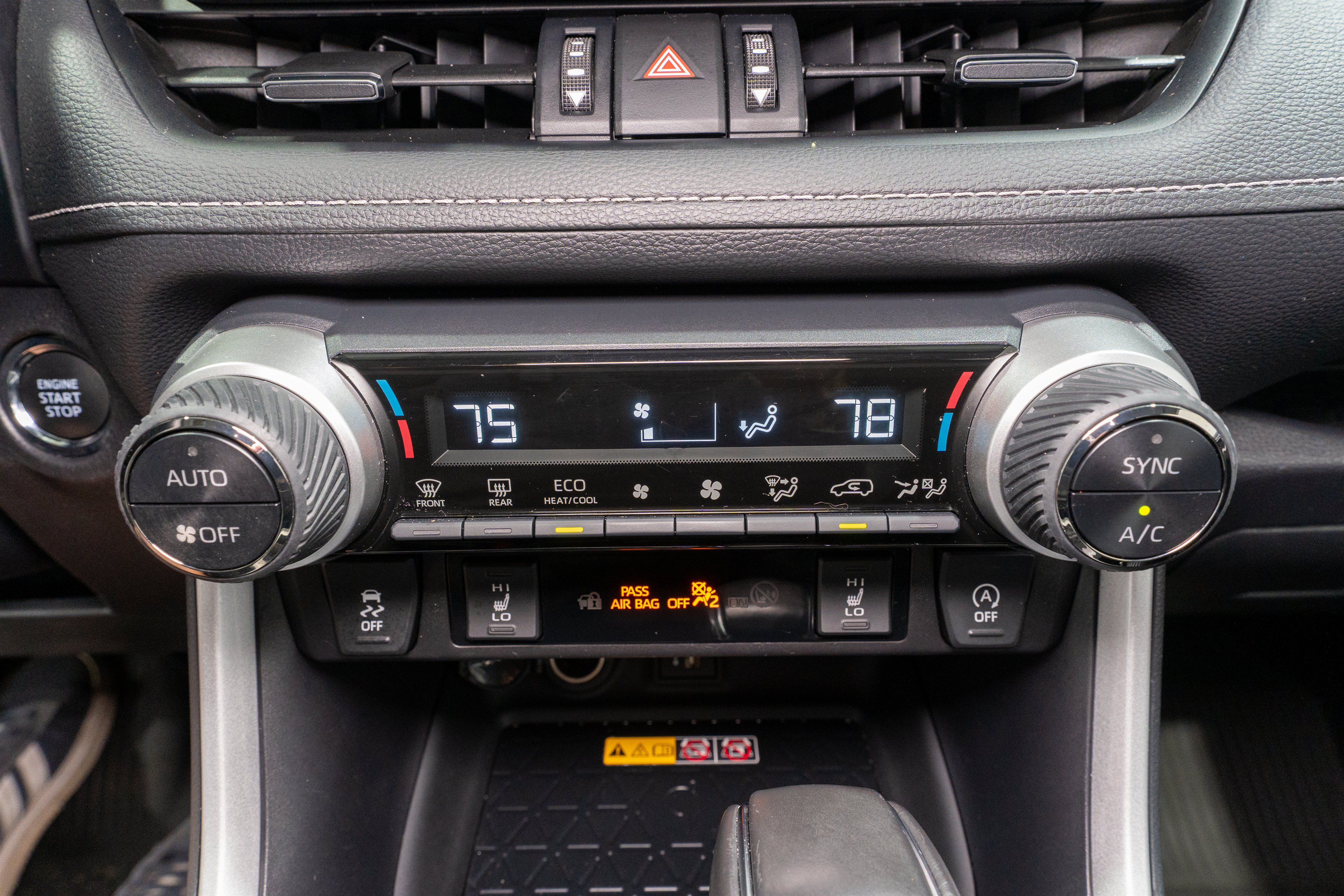 Used 2025 Toyota RAV4 XLE Premium w/ Weather Package FWD image 21