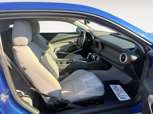 Used 2023 Chevrolet Camaro LT image 19