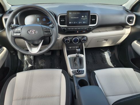 New 2026 Hyundai Venue SEL FWD image 10