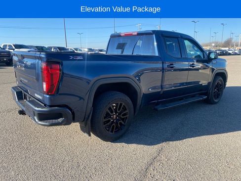 Used 2022 GMC Sierra 1500 Elevation w/ LPO, Elevation Black Package image 6
