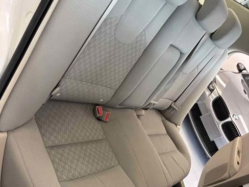 Used 2010 Ford Fusion SE FWD image 24