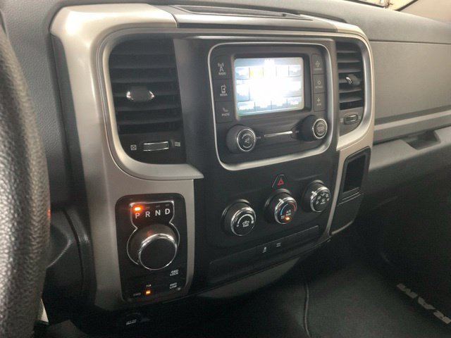 Used 2016 RAM 1500 Classic SLT AWD/4WD image 10