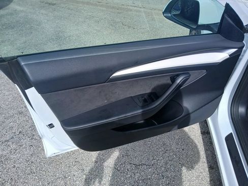 Used 2022 Tesla Model 3 Performance AWD/4WD image 11