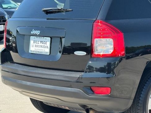 Used 2012 Jeep Compass Latitude FWD image 7