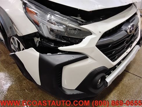 Used 2025 Subaru Outback Limited image 17