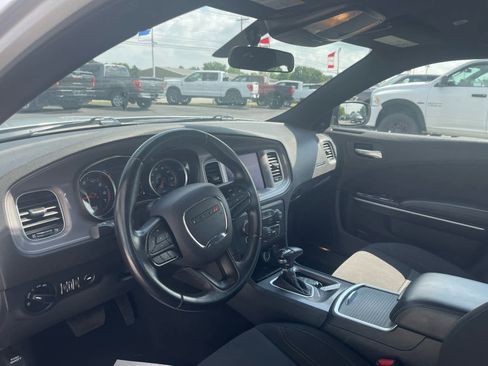 Used 2023 Dodge Charger SXT image 19