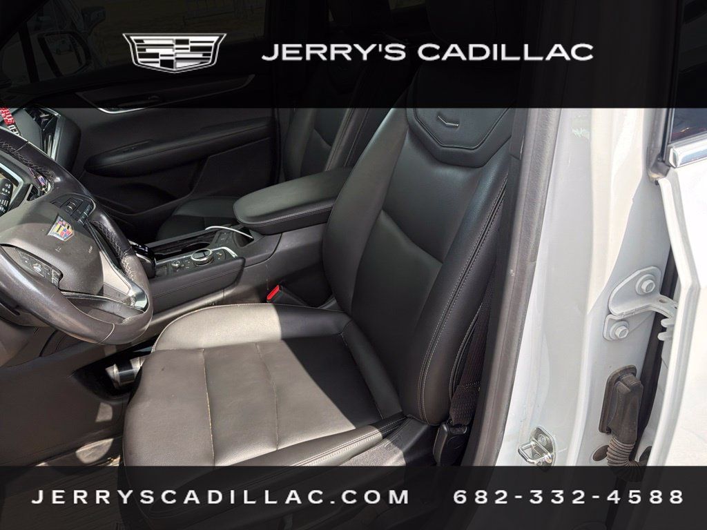 Used 2022 Cadillac XT6 Luxury FWD image 10